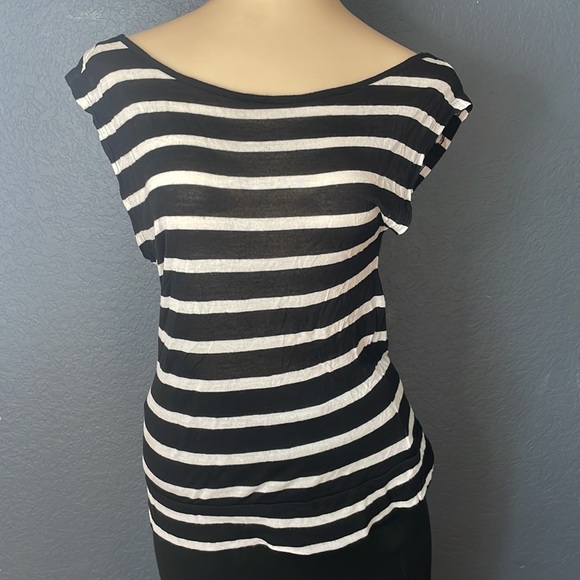 Zenana Outfitters Top  women’s Small black white stripes w/sheer back stripes - Picture 6 of 6